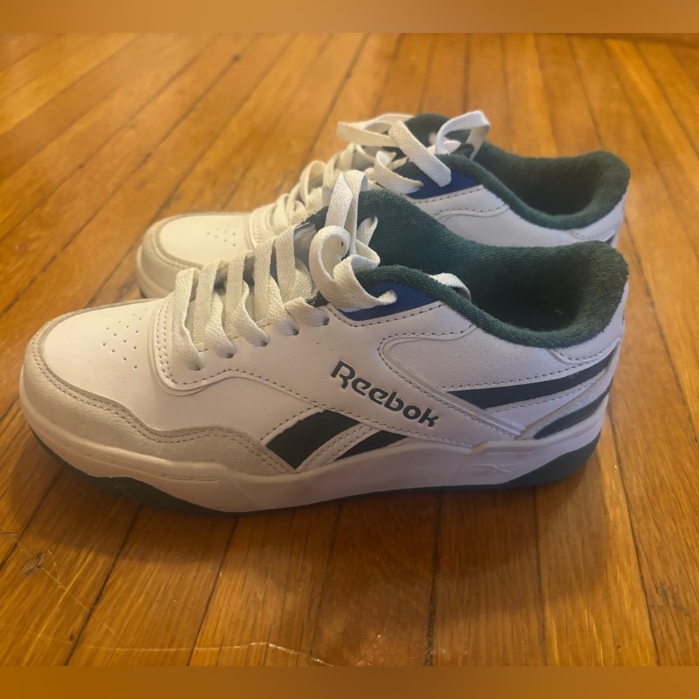 Kids Reebok Court Drift Sneakers - Size 3K